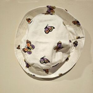 AE butterfly bucket hat